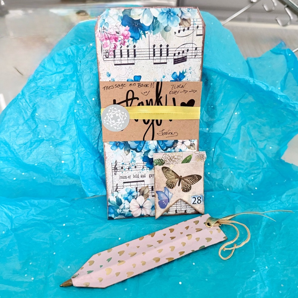 Elegant Floral and Music Note Gift Wrap Set